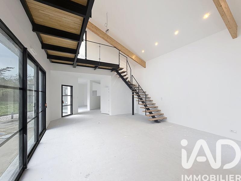 Maison - 140 m² - 5 pièces