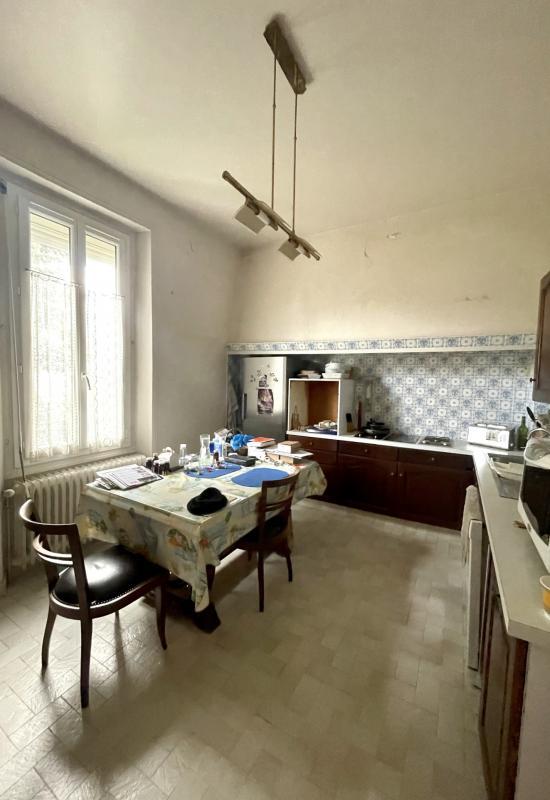 Maison - 268 m² - 8 pièces