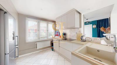 Maison - 101 m² - 5 pièces