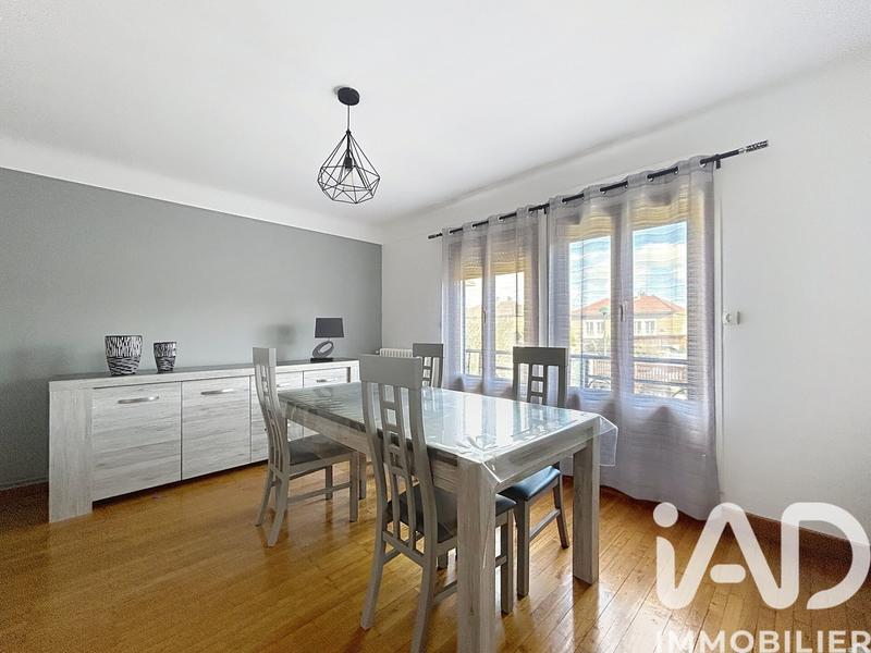 Maison - 81 m² - 5 pièces