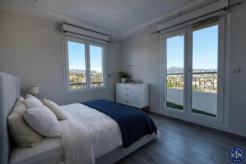 Appartement - 79 m² - 3 pièces