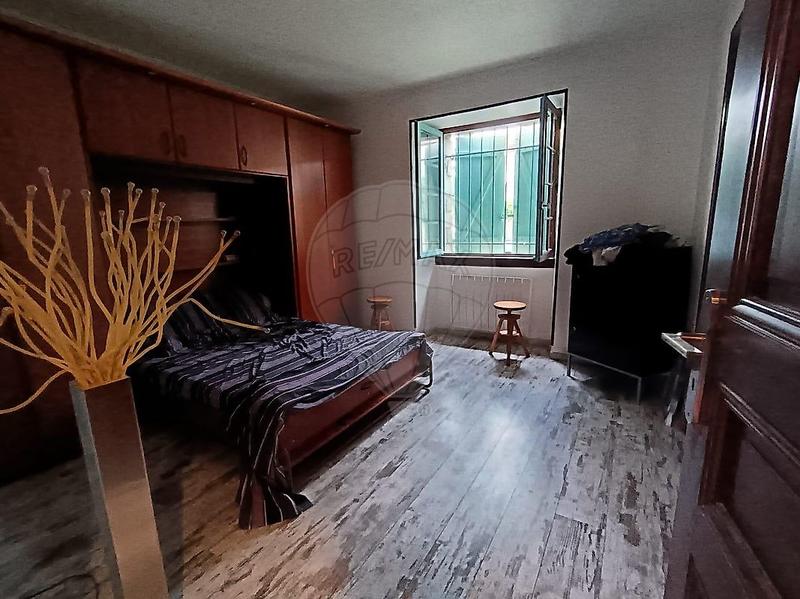 Demeure - 214 m² - 7 pièces