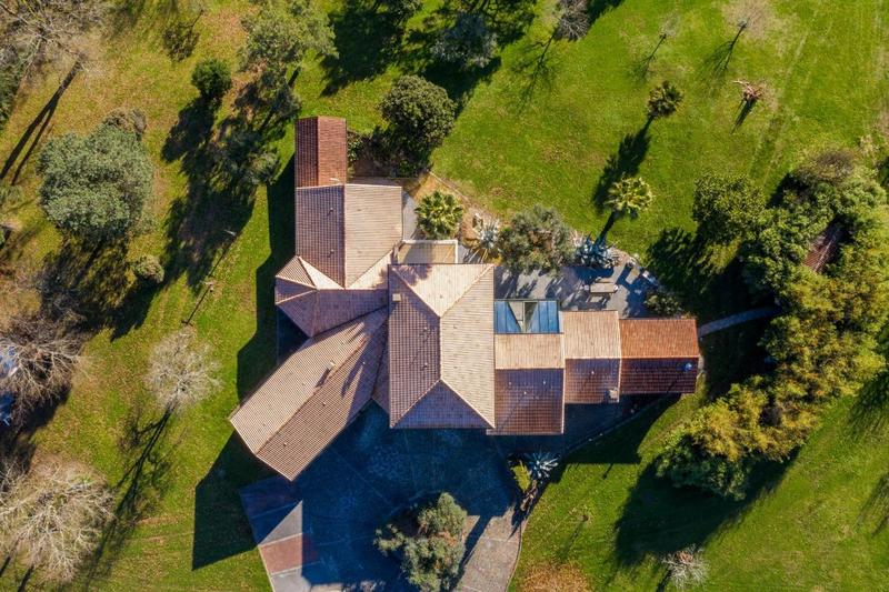 Demeure - 280 m² - 7 pièces