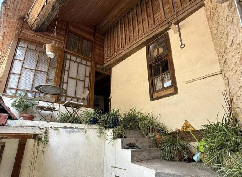 Maison - 103 m² - 9 pièces