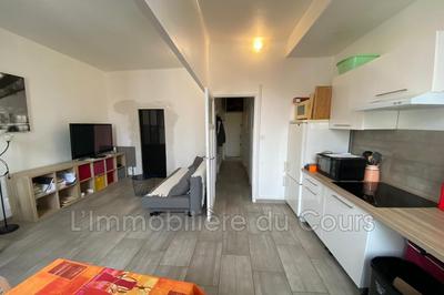 Maison - 200 m² - 9 pièces