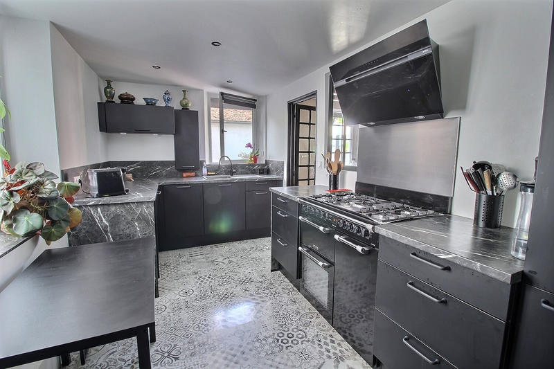 Maison - 116 m² - 6 pièces