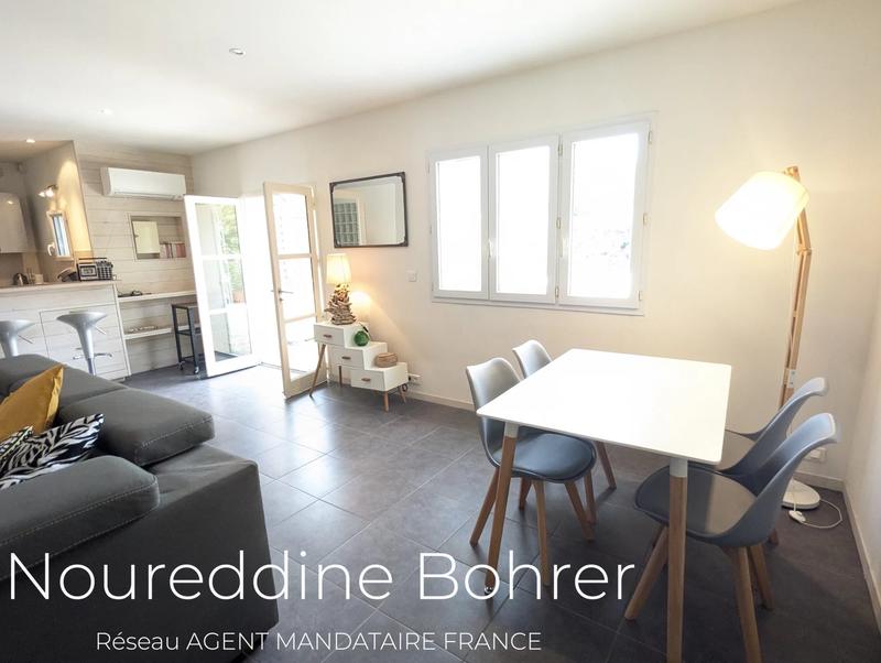 Maison - 262 m² - 7 pièces