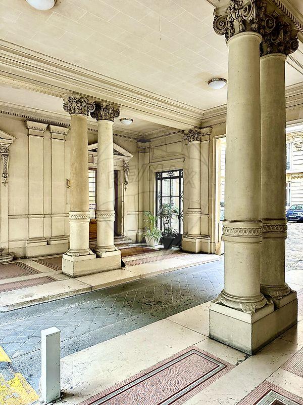 Appartement - 158 m² - 5 pièces