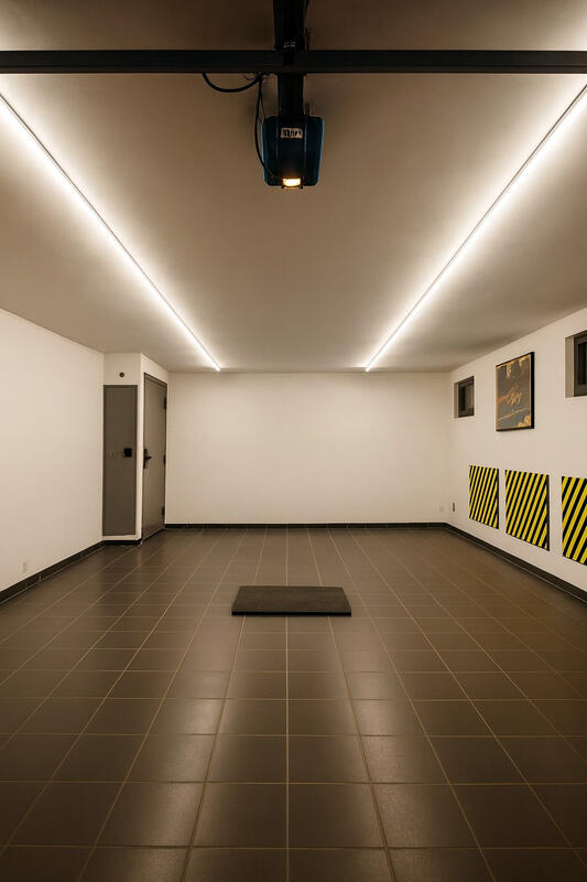 Maison - 254 m² - 7 pièces