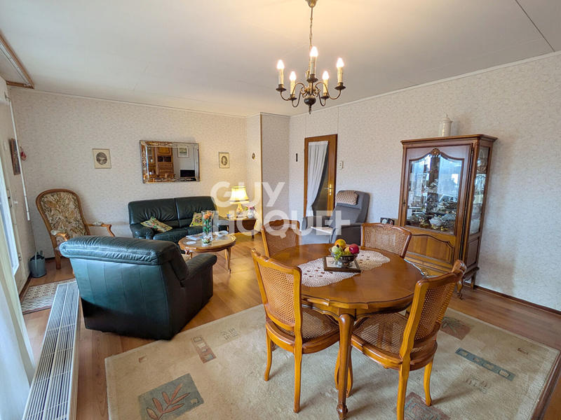 Maison - 101 m² - 5 pièces