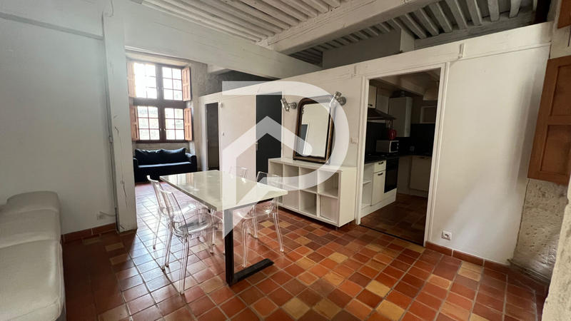 Appartement - 64 m² - 2 pièces