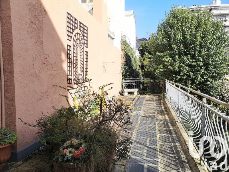 Maison de ville - 388 m² - 20 pièces