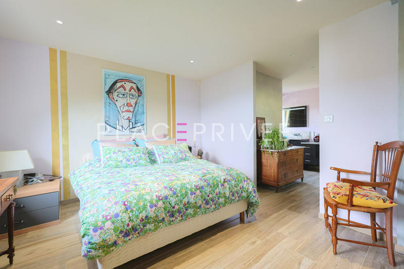 Maison - 169 m² - 6 pièces