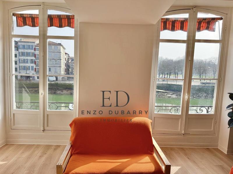 Appartement - 97 m² - 4 pièces