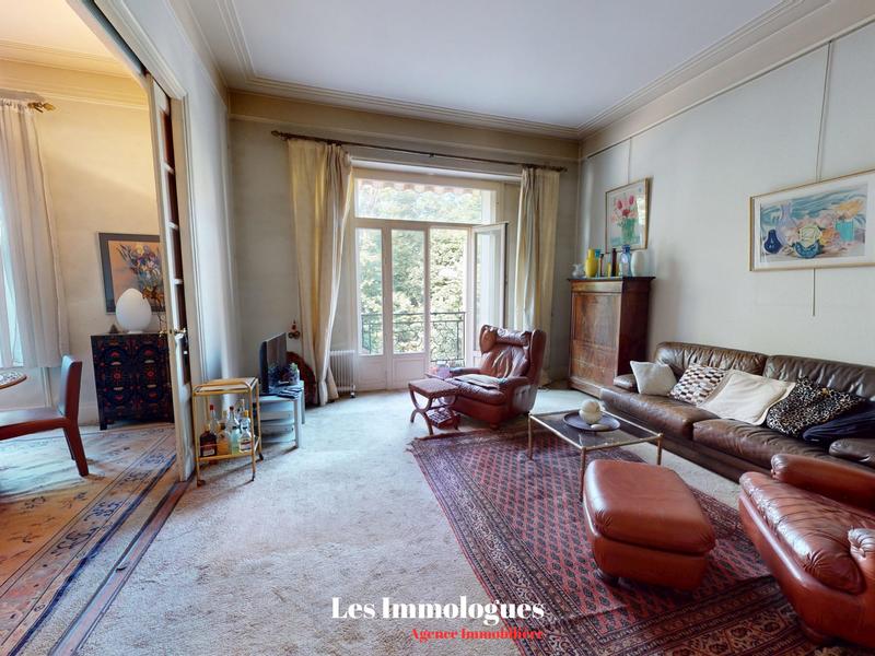 Appartement - 150 m² - 6 pièces