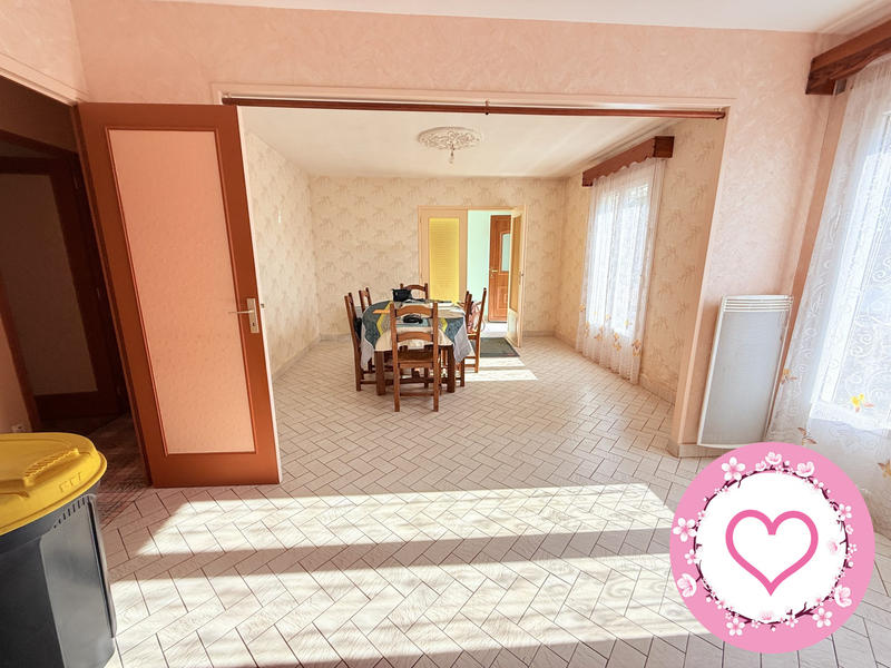 Maison - 90 m² - 4 pièces