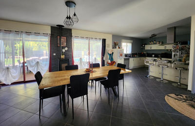 Maison - 150 m² - 4 pièces