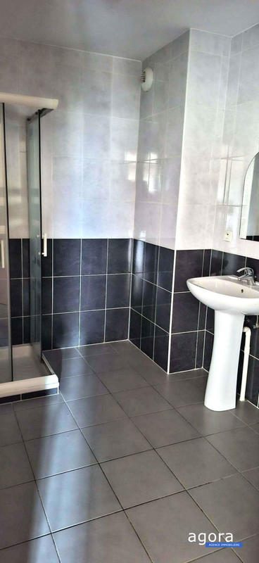 Appartement - 77 m² - 3 pièces