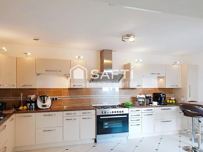 Maison - 150 m² - 5 pièces