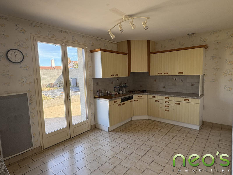 Maison traditionnelle - 109 m² - 6 pièces