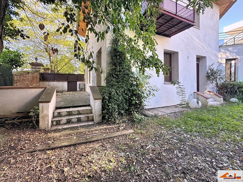 Appartement - 111 m² - 4 pièces