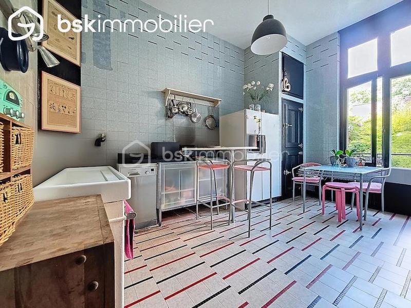 Maison de maîtres - 305 m² - 10 pièces