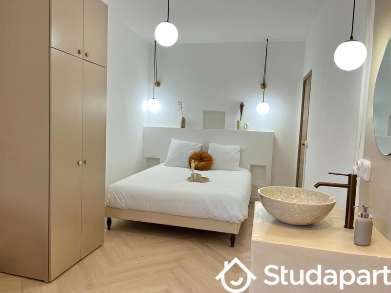 Chambre - 10 m² - 1 pièce