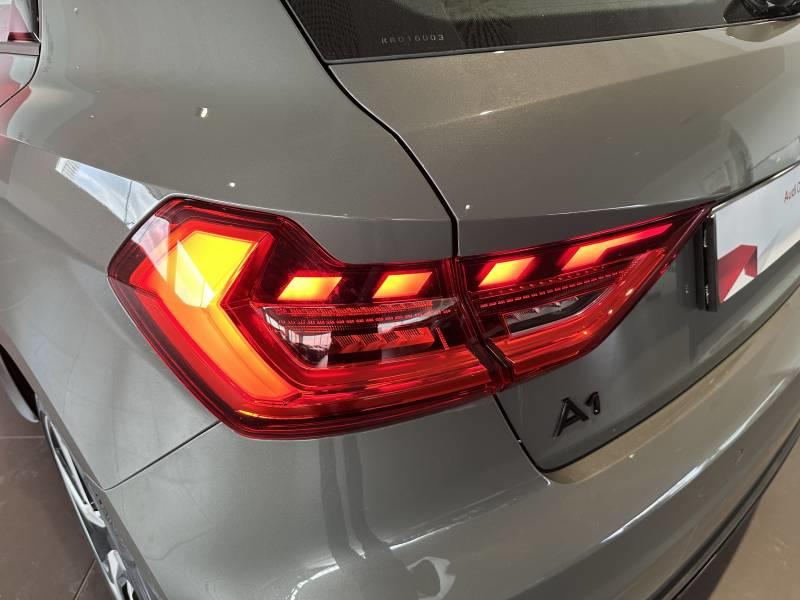 Audi A1 sportback 30 Tfsi 110 ch s tronic 7 s line