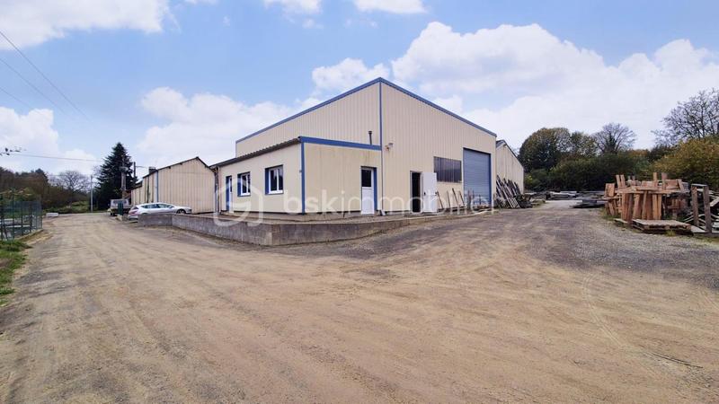 Atelier d'activités - 820 m² - 2 pièces