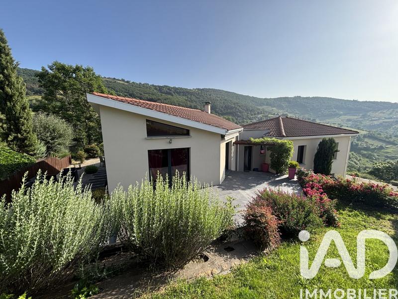 Maison - 135 m² - 5 pièces