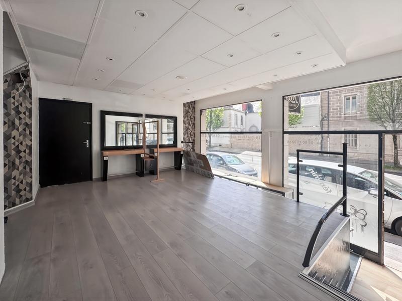 Local commercial - 54 m² - 2 pièces