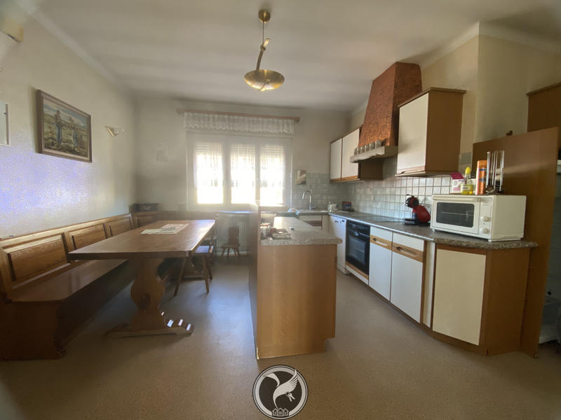 Immeuble - 270 m² - 6 pièces