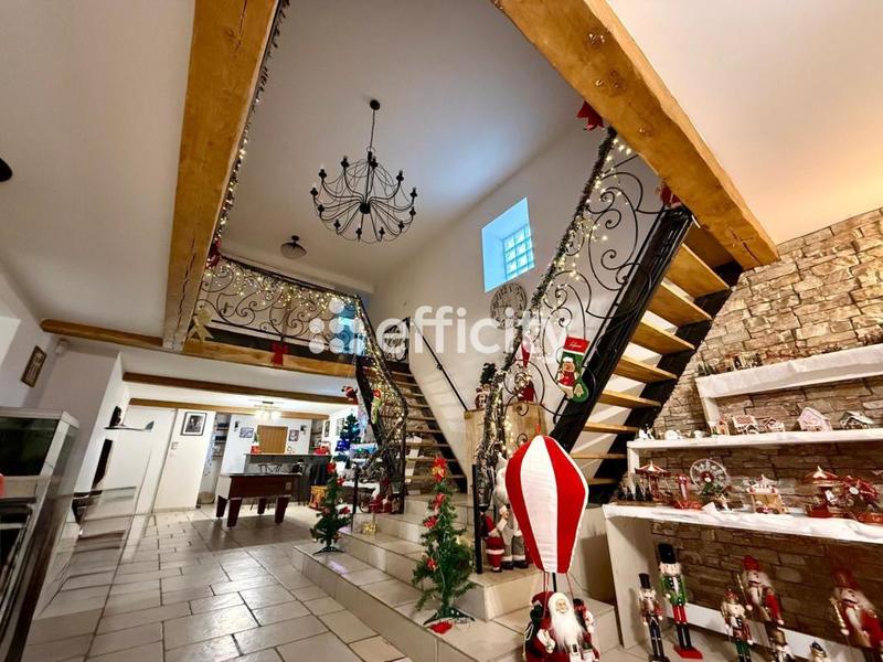 Longère - 429 m² - 20 pièces