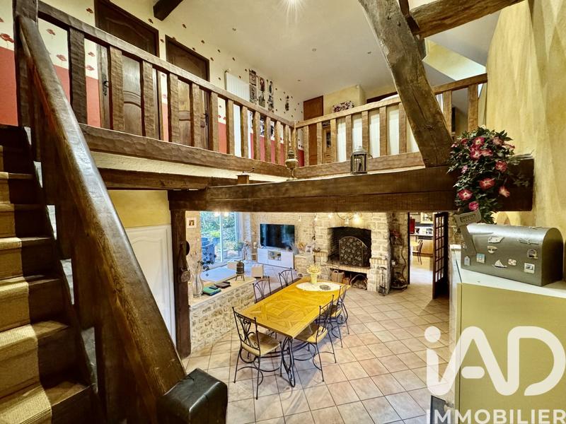 Maison - 140 m² - 6 pièces