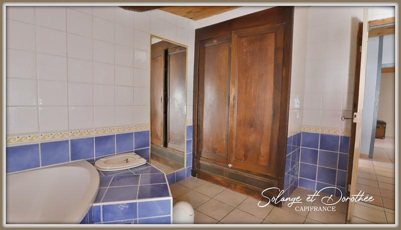 Maison en pierre - 182 m² - 7 pièces