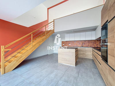 Appartement - 111 m² - 4 pièces