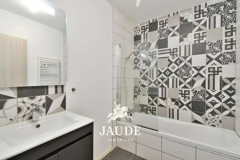 Maison - 121 m² - 5 pièces