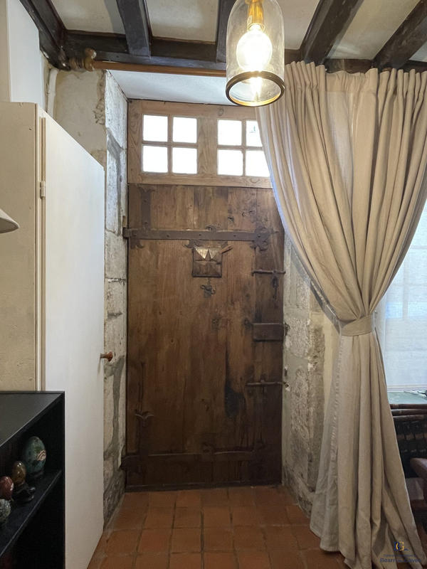 Maison - 231 m² - 6 pièces