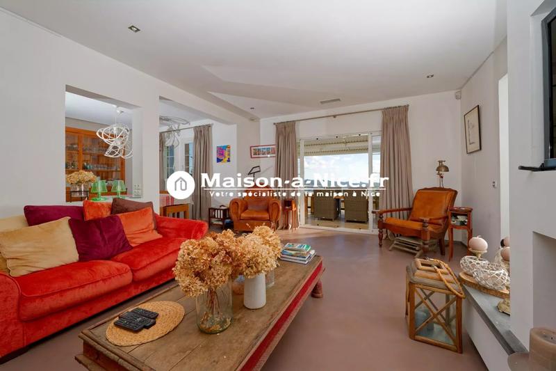 Maison - 142 m² - 5 pièces