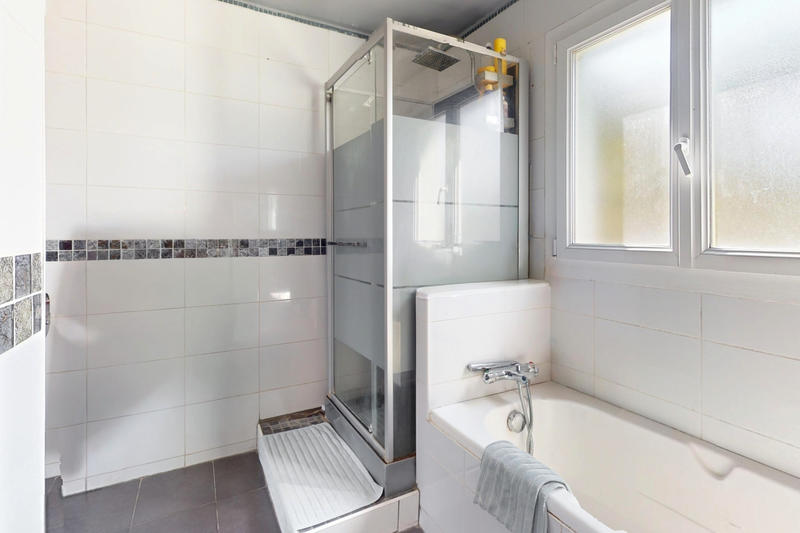 Maison - 190 m² - 6 pièces