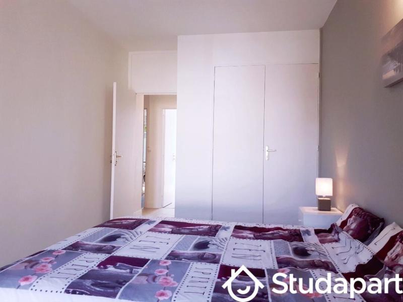 Chambre - 13 m² - 1 pièce