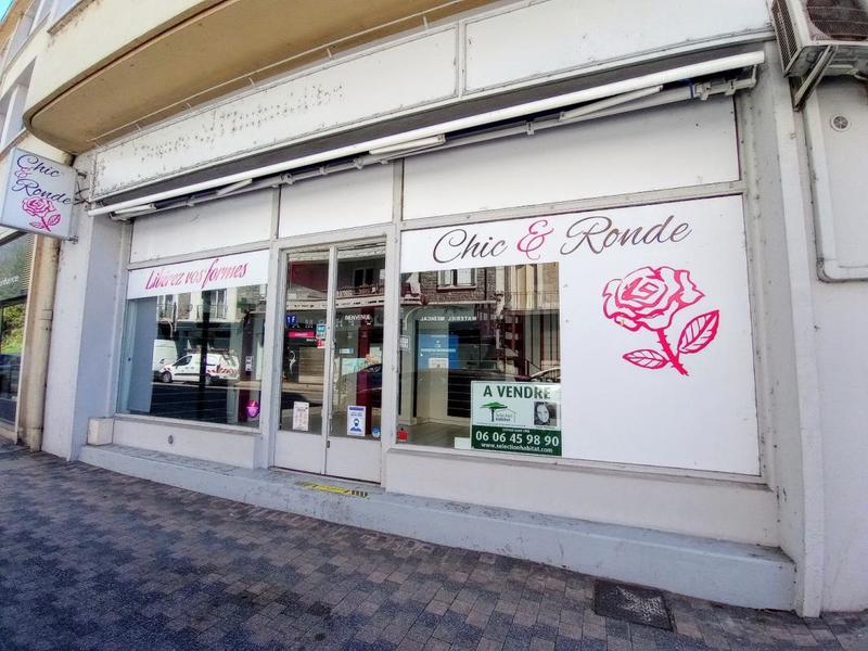 Local commercial - 48 m² - 2 pièces