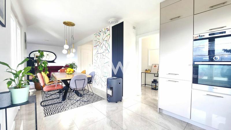 Maison - 225 m² - 5 pièces