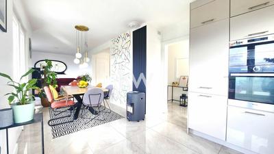 Maison - 225 m² - 5 pièces