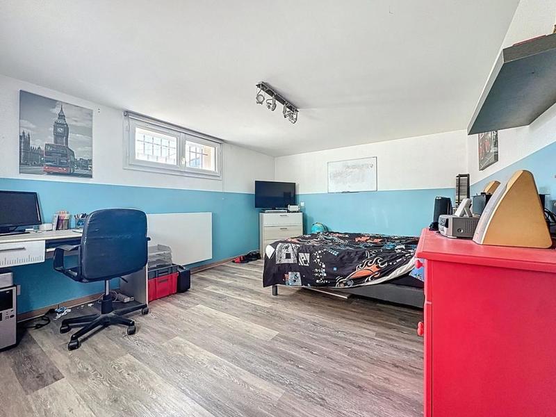 Maison - 205 m² - 6 pièces