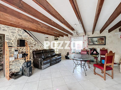 Maison - 139 m² - 5 pièces