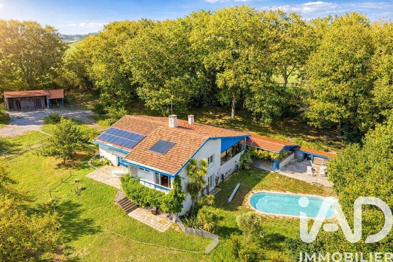 Maison de campagne - 290 m² - 11 pièces