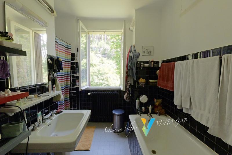 Maison - 427 m² - 17 pièces