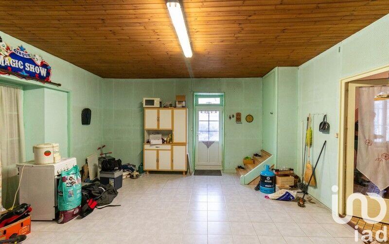 Maison - 233 m² - 8 pièces