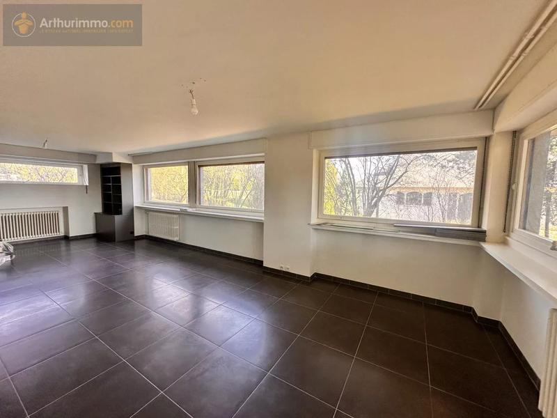 Maison - 300 m² - 8 pièces